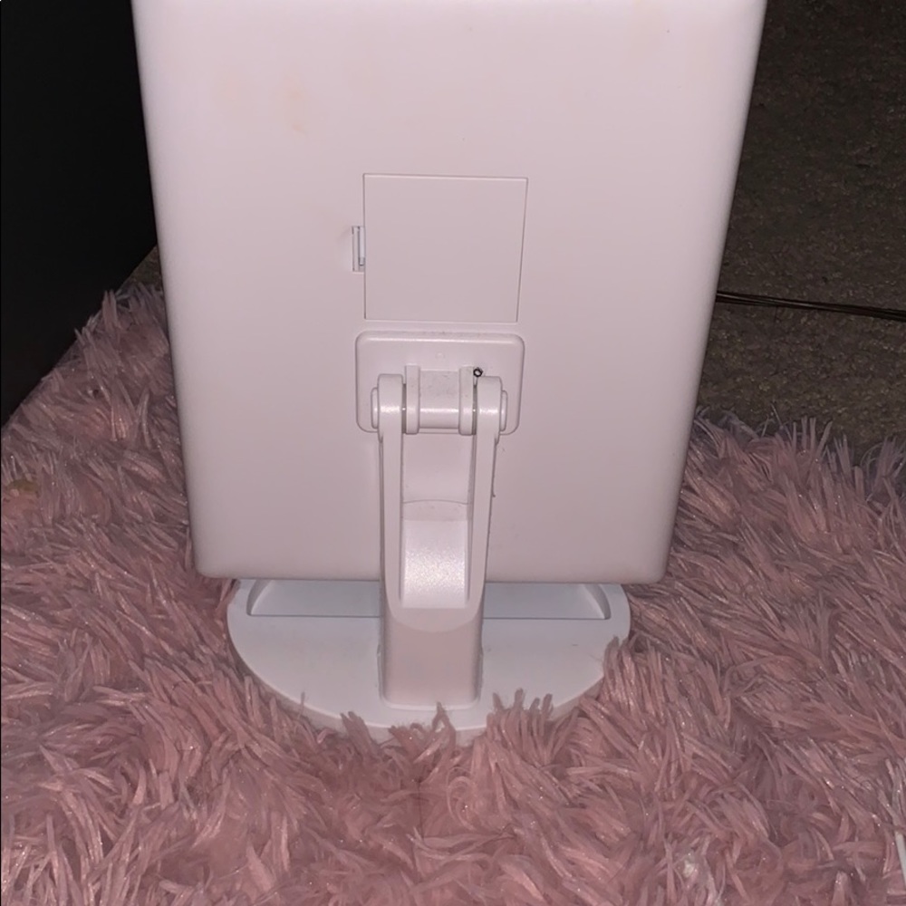 LED light mirror - Picture 4 of 5